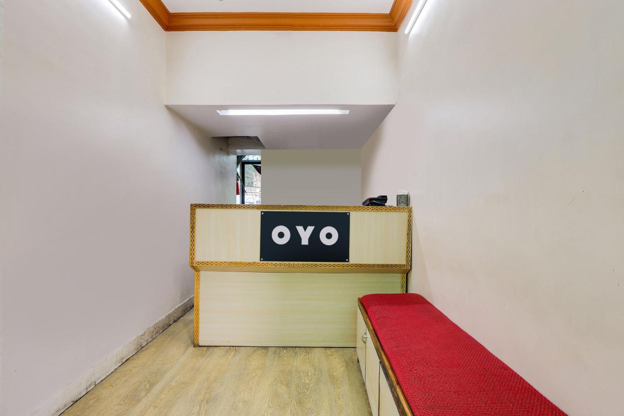 Hotel O Ellis Ahmedabad Esterno foto
