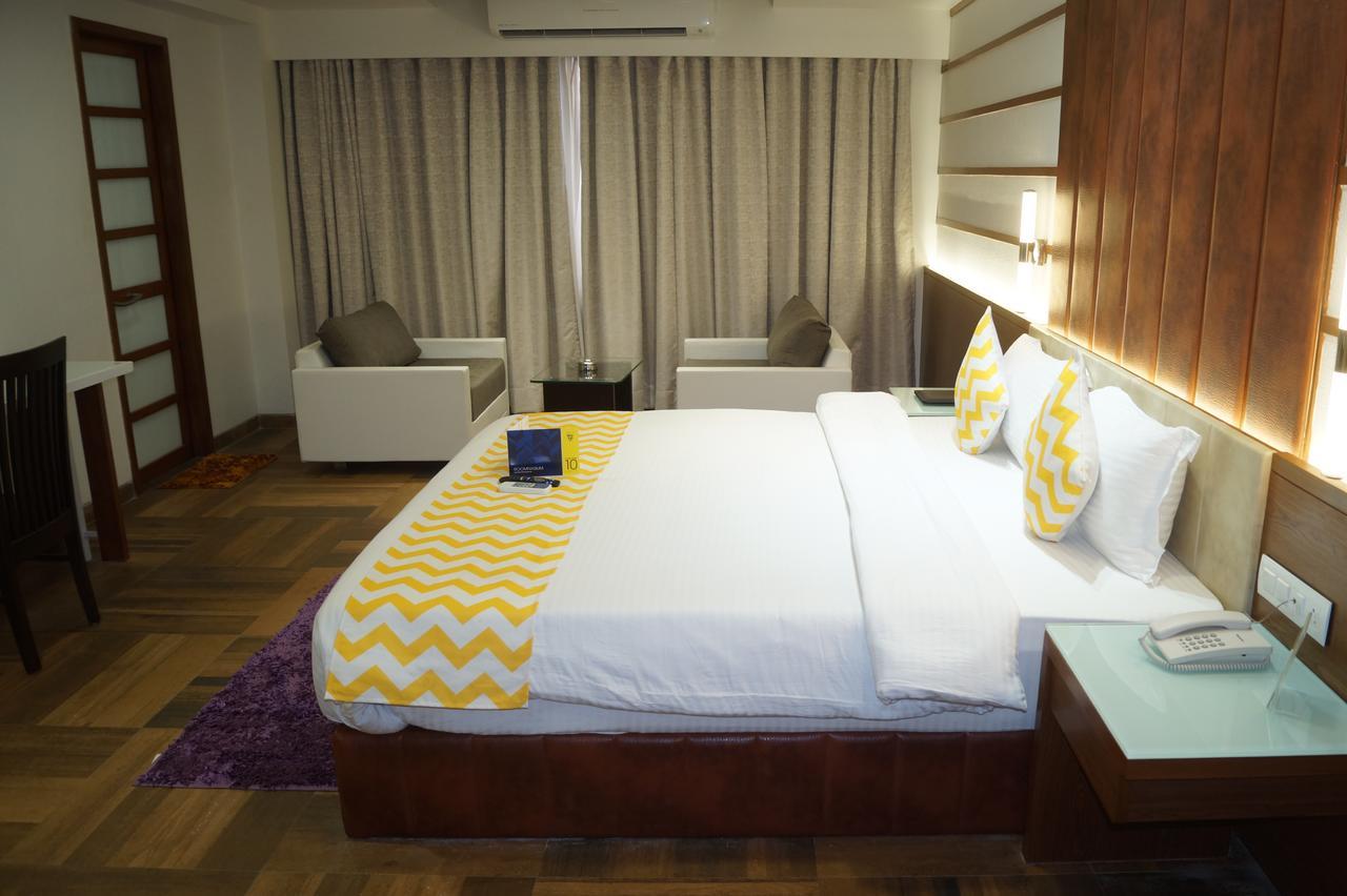 Hotel O Ellis Ahmedabad Esterno foto