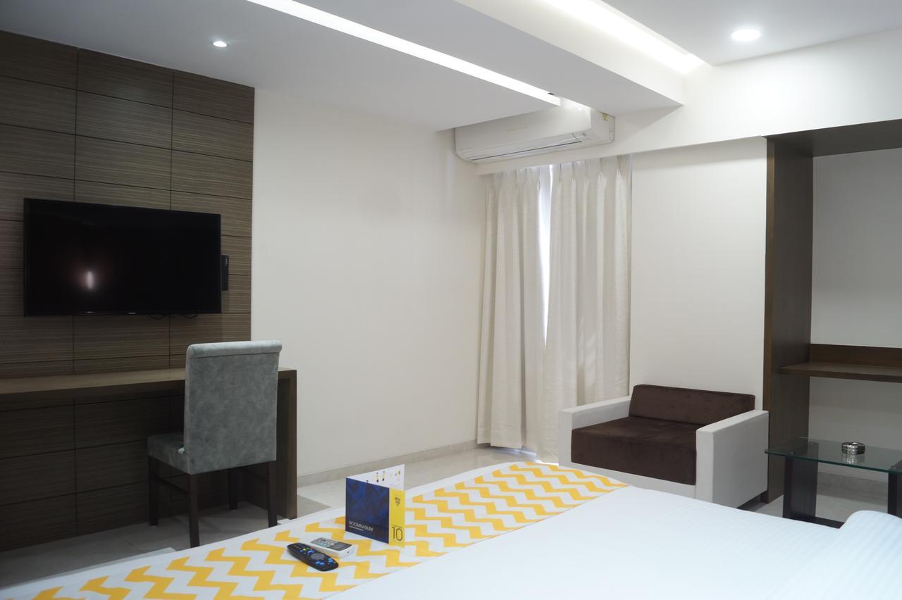 Hotel O Ellis Ahmedabad Esterno foto