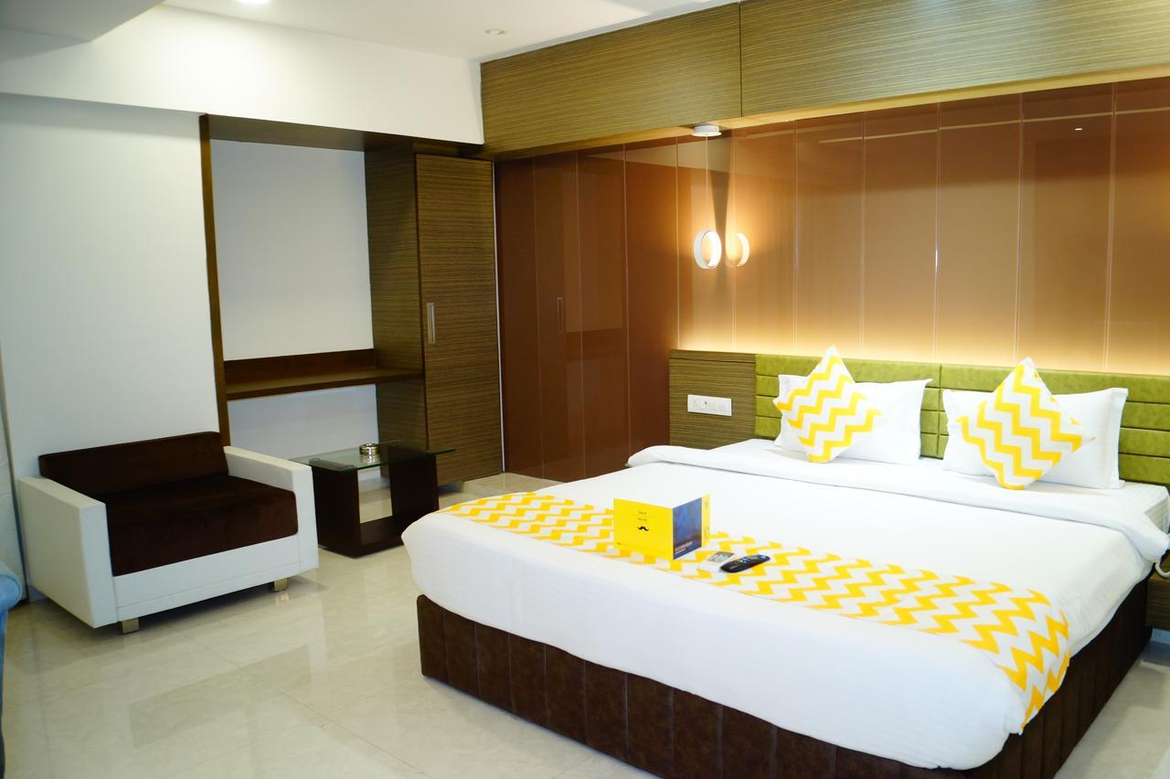 Hotel O Ellis Ahmedabad Esterno foto